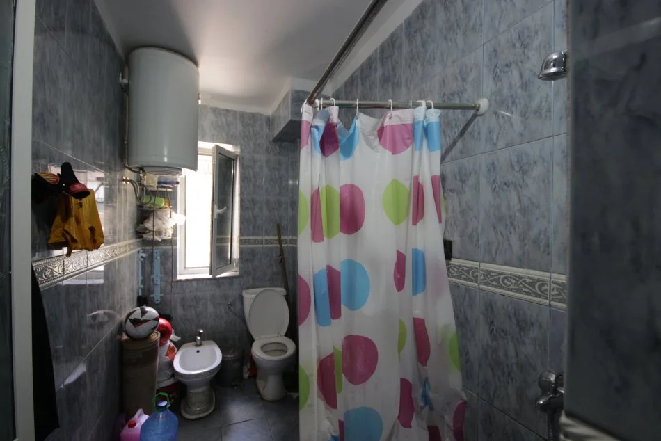 Tirane, shitet apartament 2+1 Kati 1, 72 m² 200.000 € (Rruga Petro Nini Luarasi)