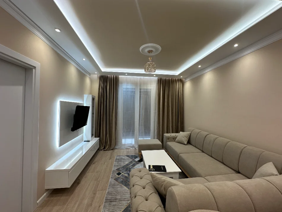 Shqiperi, jepet me qera apartament 2+1+Ballkon Kati 3, 103 m² 550 € (Paskuqan)