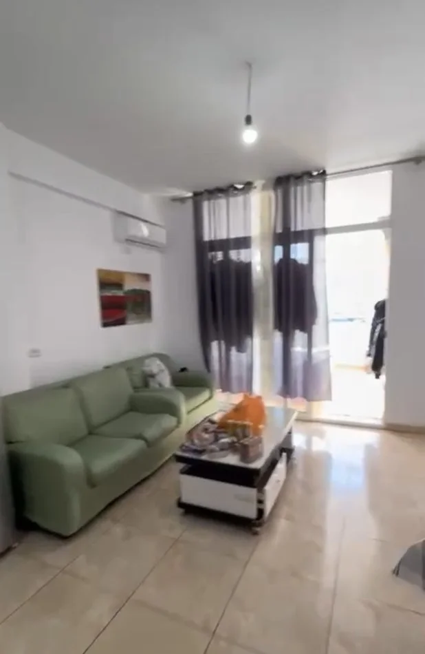 Tirane, shitet apartament 1+1 Kati 3, 42 m² 6.700.000 € (Sokrat Miho prane Vila L 2)