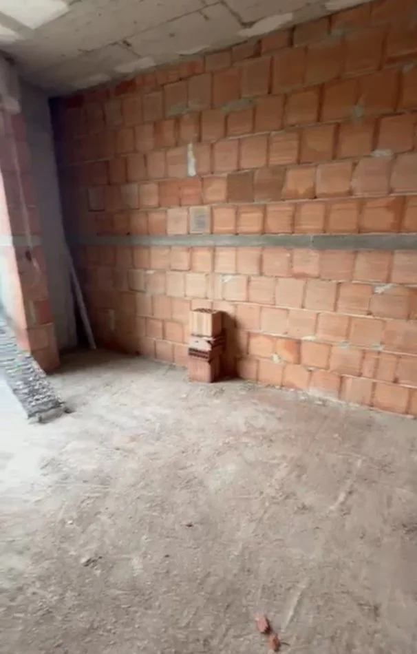 Tirane, shitet apartament 1+1 Kati 4, 65 m² 95.000 € (Ish Fusha Aviacionit)