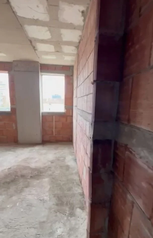 Tirane, shitet apartament 1+1 Kati 5, 71 m² 103.000 € (Ish Fusha Aviacionit)