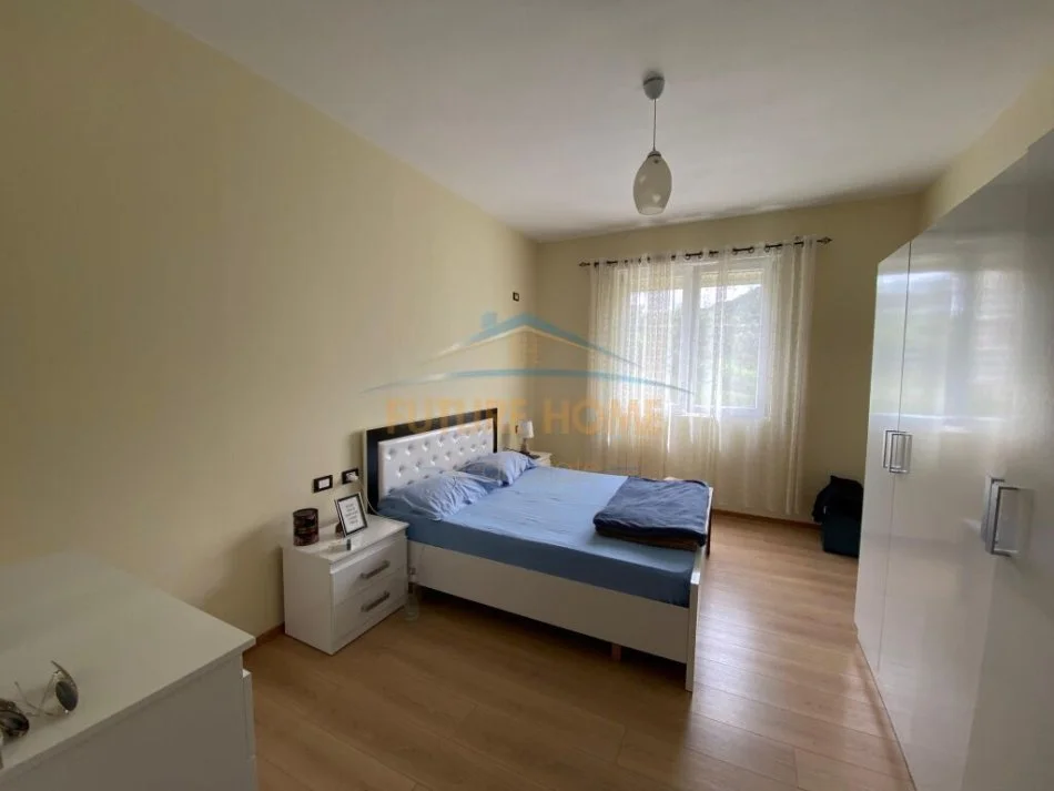 Tirane, shitet apartament 2+1+Ballkon Kati 3, 104 m² 170.000 € (Selite)