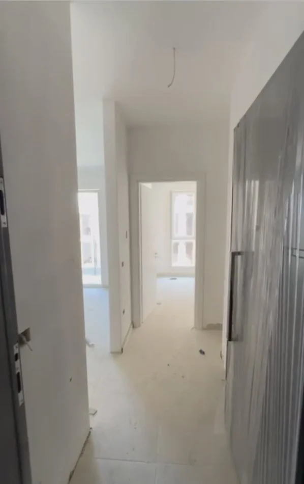 Tirane, shitet apartament 1+1 Kati 3, 53 m² 660.000 € (Prane QTU)