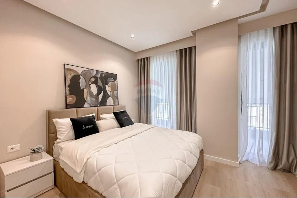 Tirane, shitet apartament 2+1 , 106 m² 275.000 € (Pazari i ri)