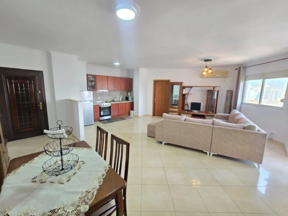 Tirane, jepet me qera apartament Kati 9, 111 m² 650 € 