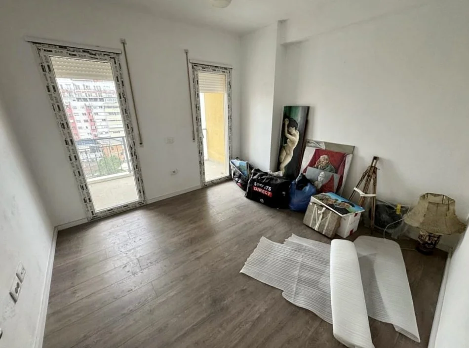 Tirane, jepet me qera apartament 2+1+Ballkon Kati 6, 98 m² 400 € (Dritan Hoxha)