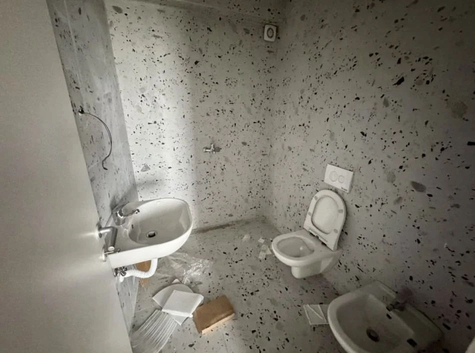 Tirane, jepet me qera apartament 2+1+Ballkon Kati 6, 98 m² 400 € (Dritan Hoxha)