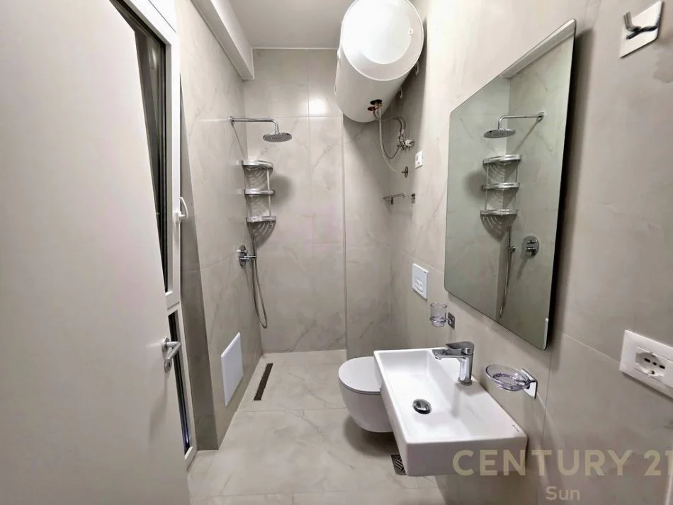 Tirane, jepet me qera Vile 3 Katshe Kati 1, 346 m² 1.500 € (ABA RESIDENCE)