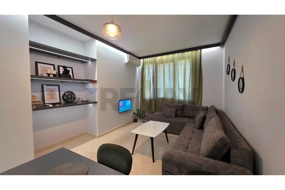 Vlore, shitet apartament 1+1 Kati 4, 1 m² 135.000 € 