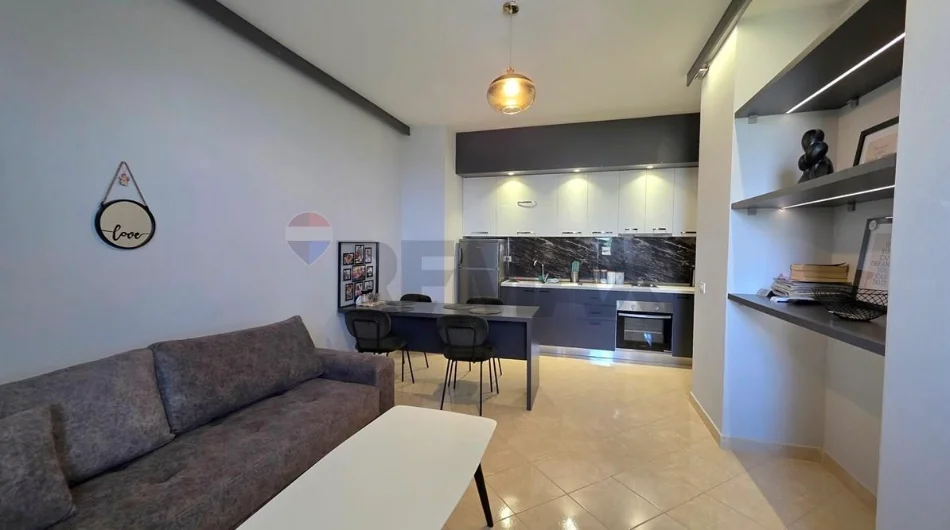 Vlore, shitet apartament 1+1 Kati 4, 62 m² 135.000 € 