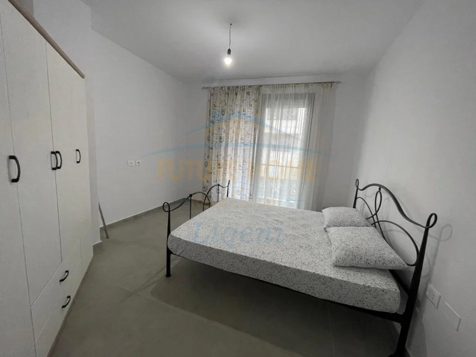 Durres, jepet me qera apartament 1+1+Ballkon Kati 1, 63 m² 600 € (Met invest)