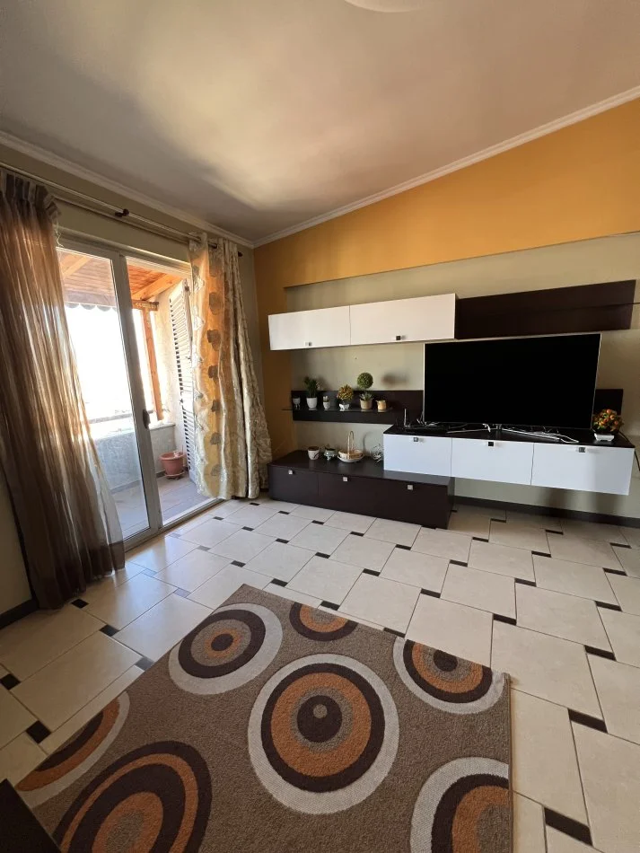 Tirane, jap me qera apartament 2+1+Aneks+Ballkon Kati 7, 110 m² 600 € (Rr rrapo hekali)