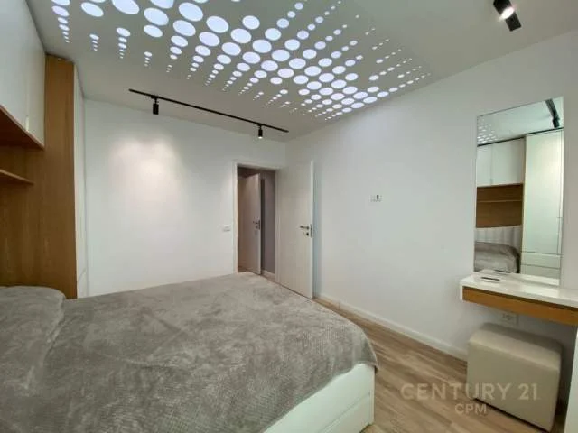 Tirane, jepet me qera apartament 1+1 Kati 6, 81 m² 650 Euro (Siri kodra)