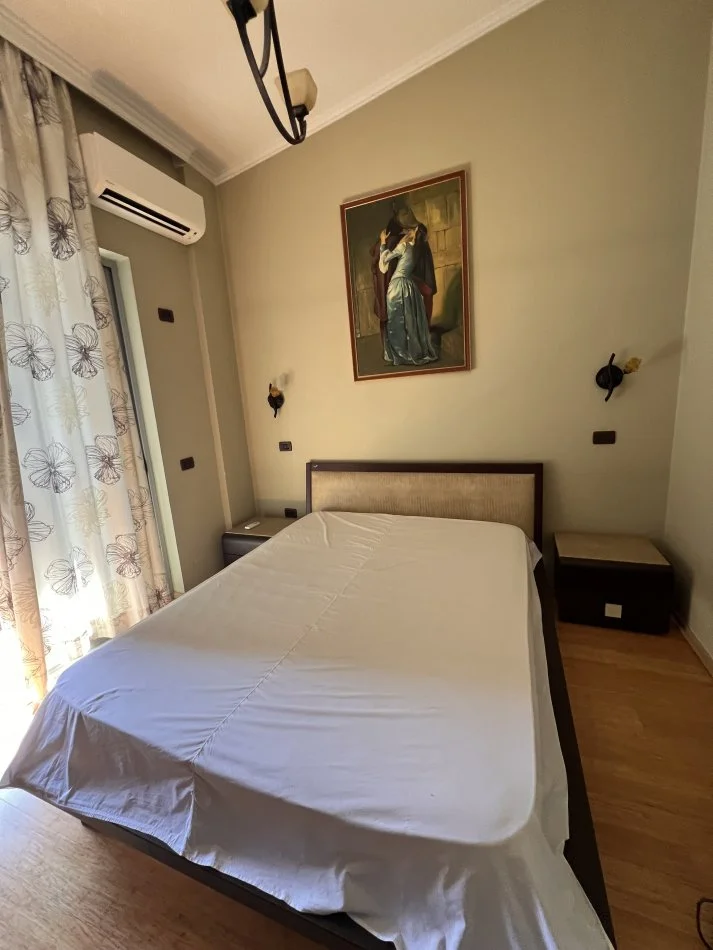 Tirane, jap me qera apartament 2+1+Aneks+Ballkon Kati 7, 110 m² 600 € (Rr rrapo hekali)