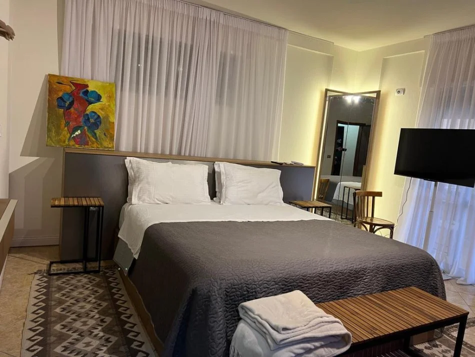 Tirane, jepet me qera apartament 1+1 Kati 2, 35 m² 500 € (Prane Pazarit te Ri)