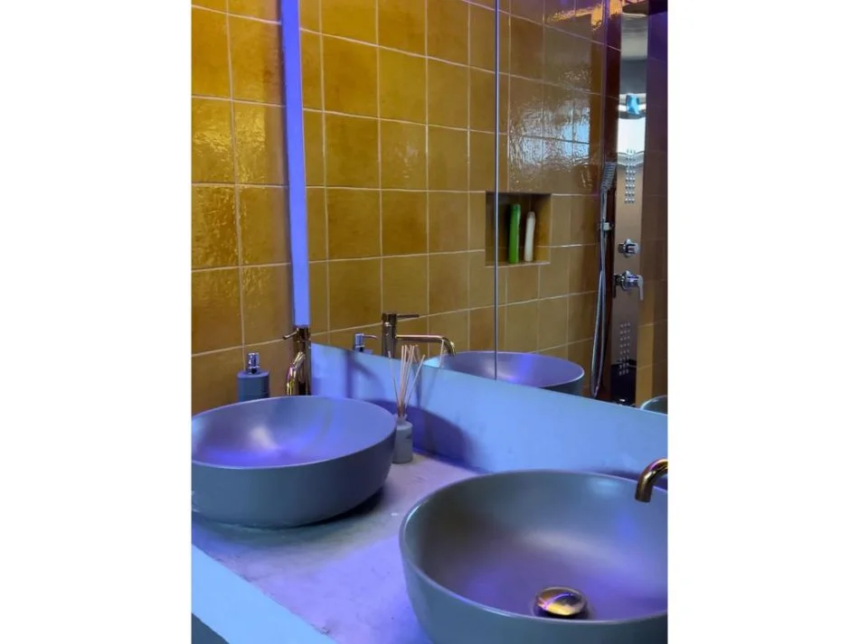 Tirane, jepet me qera apartament 1+1 Kati 2, 35 m² 500 € (Prane Pazarit te Ri)