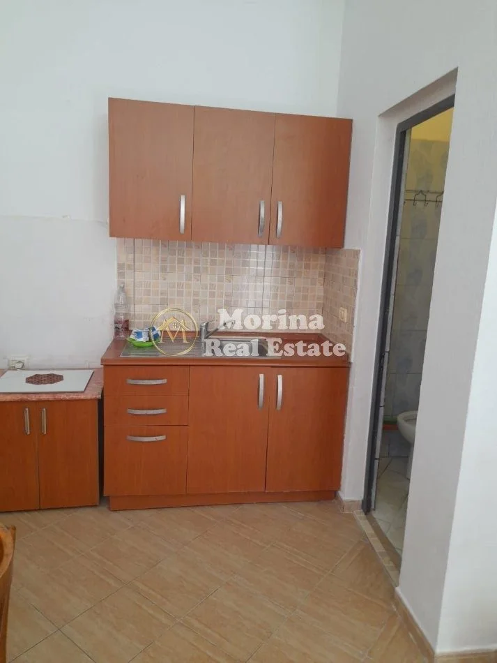 Tirane, jepet me qera apartament 1+1 Kati 1, 25 m² 250 € (The New Boulevard)