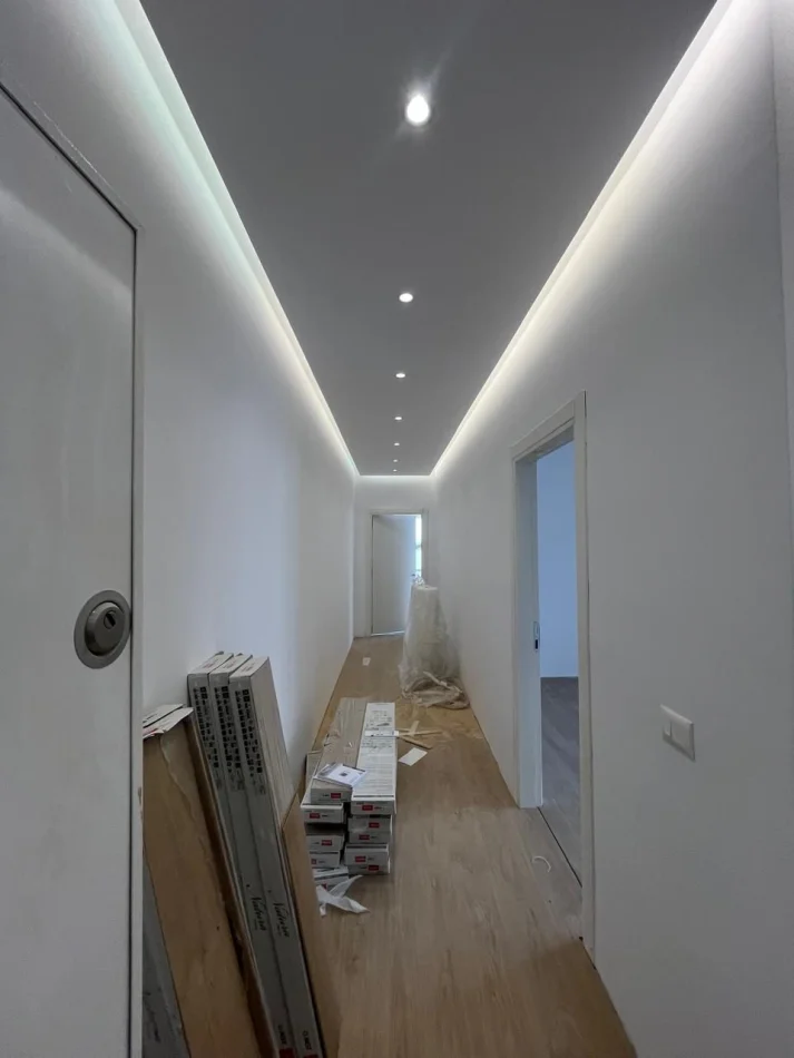 Tirane, jepet me qera apartament 2+1 Kati 4, 109 m² 600 € (Fresku)