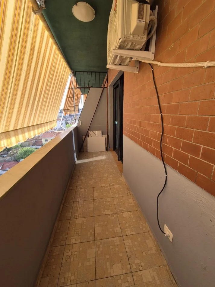 Tirane, jepet me qera apartament 2+1 Kati 7, 80 m² 700 € (Brryli)