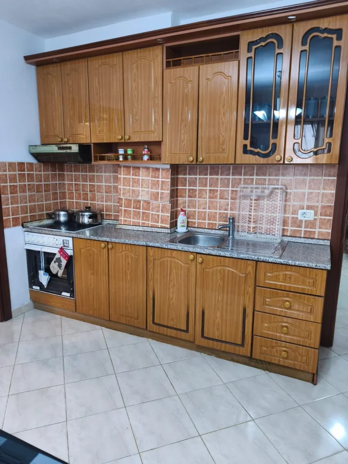 Durres, jepet me qera apartament 1+1 Kati 3, 65 m² 350 € (Golem Plazh)
