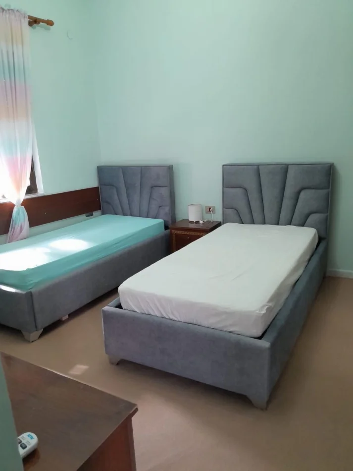 Tirane, jepet me qera apartament 2+1 Kati 2, 80 m² 600 € (Bulevardi Zogu I Pare)