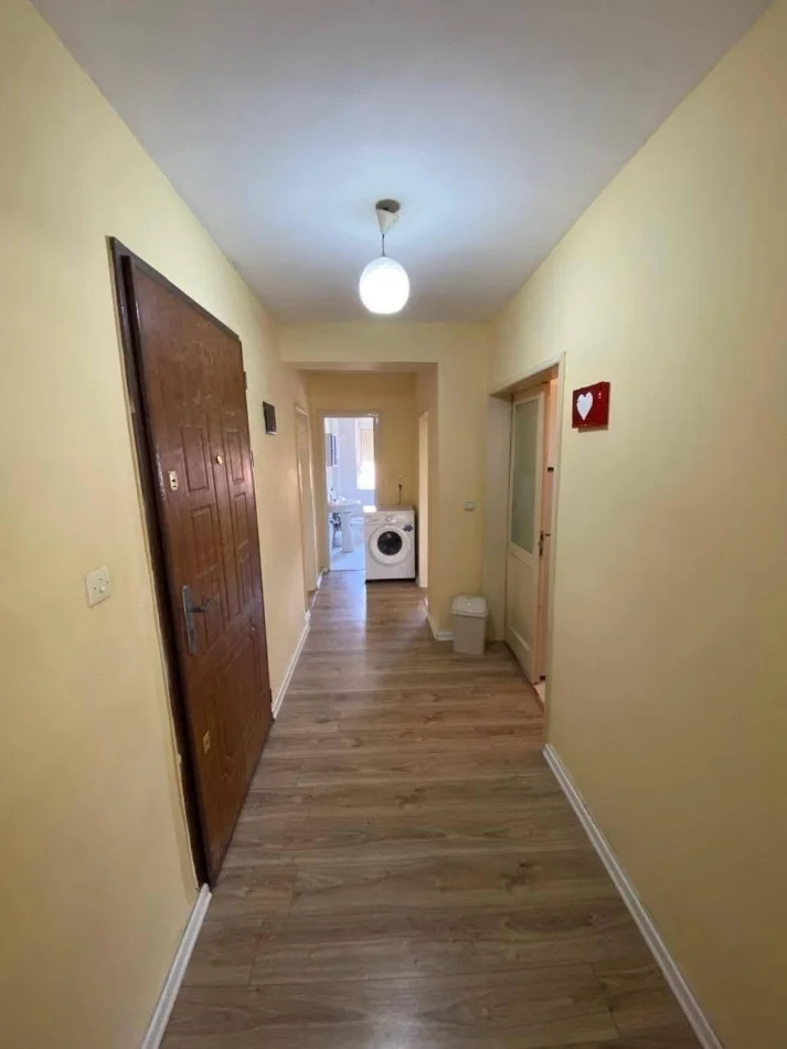 Tirane, jepet me qera apartament 2+1 Kati 5, 85 m² 450 € (Stacioni Trenit/Rruga e Dibres/5 Maji/Medreseja)