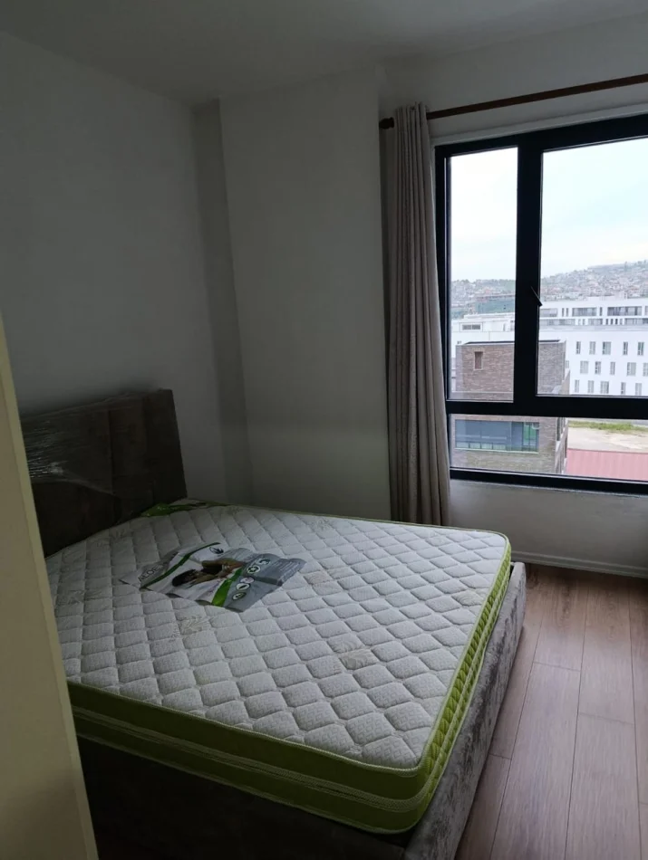Tirane, jepet me qera apartament 1+1 Kati 4, 55 m² 450 € (Rruga 5 Maji)