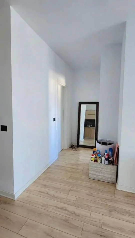 Tirane, shitet apartament 1+1 Kati 2, 72 m² 105.000 € (Tirana Regional Bus Terminal)