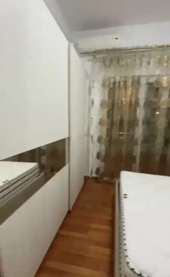 Tirane, jepet me qera apartament 1+1 Kati 1, 90 m² 550 € (Botanical Garden of Tirana)