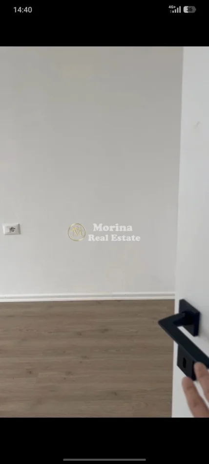 Tirane, jepet me qera apartament 1+1 Kati 5, 70 m² 450 € (Rruga Riza Cerova)