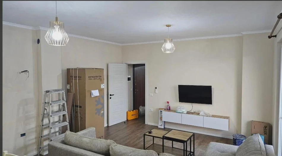 Tirane, jepet me qera apartament 1+1 Kati 3, 70 m² 400 € (Paskuqan)