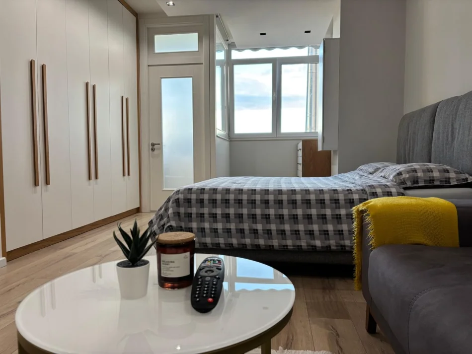 Tirane, jepet me qera apartament 1+1 Kati 9, 53 m² 440 € (Vilat Gjermane)