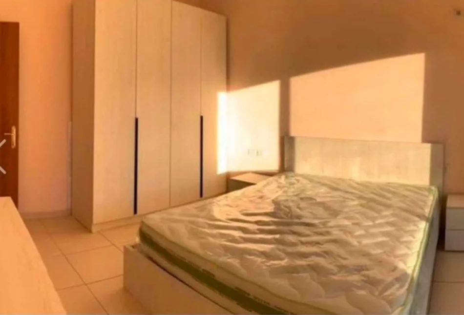 Tirane, jepet me qera apartament 2+1 Kati 2, 100 m² 500 € (Ozone Electronics)