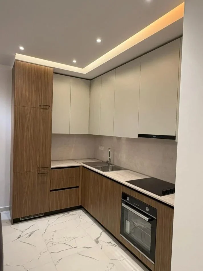 Tirane, jepet me qera apartament 1+1 Kati 6, 70 m² 760 € (Zogu I Zi)