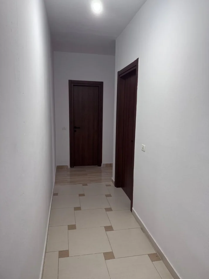 Tirane, jepet me qera apartament 2+1 Kati 7, 80 m² 470 € (American Hospital 3)