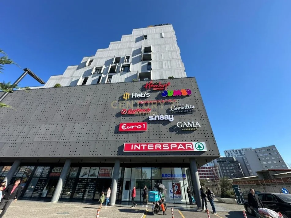 Tirane, shes apartament 1+1 Kati 1, 81 m² 185.000 € (Emerald Centre)