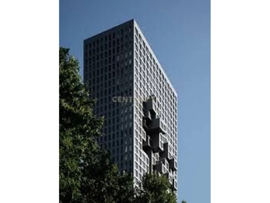 Tirane, jepet me qera ambjent biznesi Kati 14, 172 m² 4.300 € (Downtown)