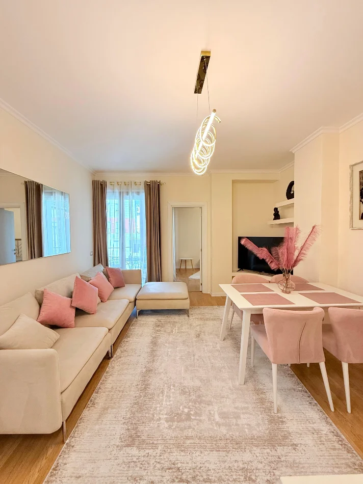 Shqiperi, jepet me qera apartament 2+1 Kati 3, 90 m² 1.200 € (Rruga e kosovareve)