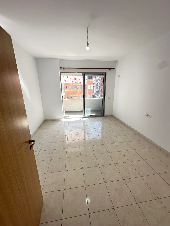 Tirane, shitet apartament 2+1 Kati 4, 103 m² 157.000 € 