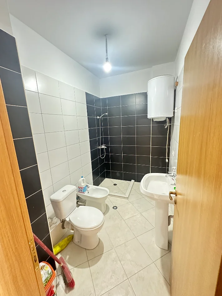 Tirane, shitet apartament 2+1 Kati 4, 103 m² 157.000 € 