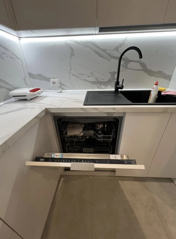 Tirane, shitet apartament 2+1 Kati 4, 74 m² 155.000 € (Kodra e Diellit)