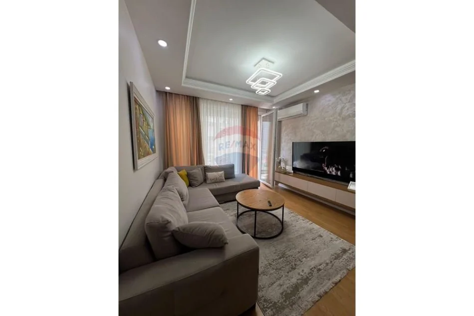 Tirane, shitet 2+1 , 91 m² 240.000 € (Fiori Di Bosco)