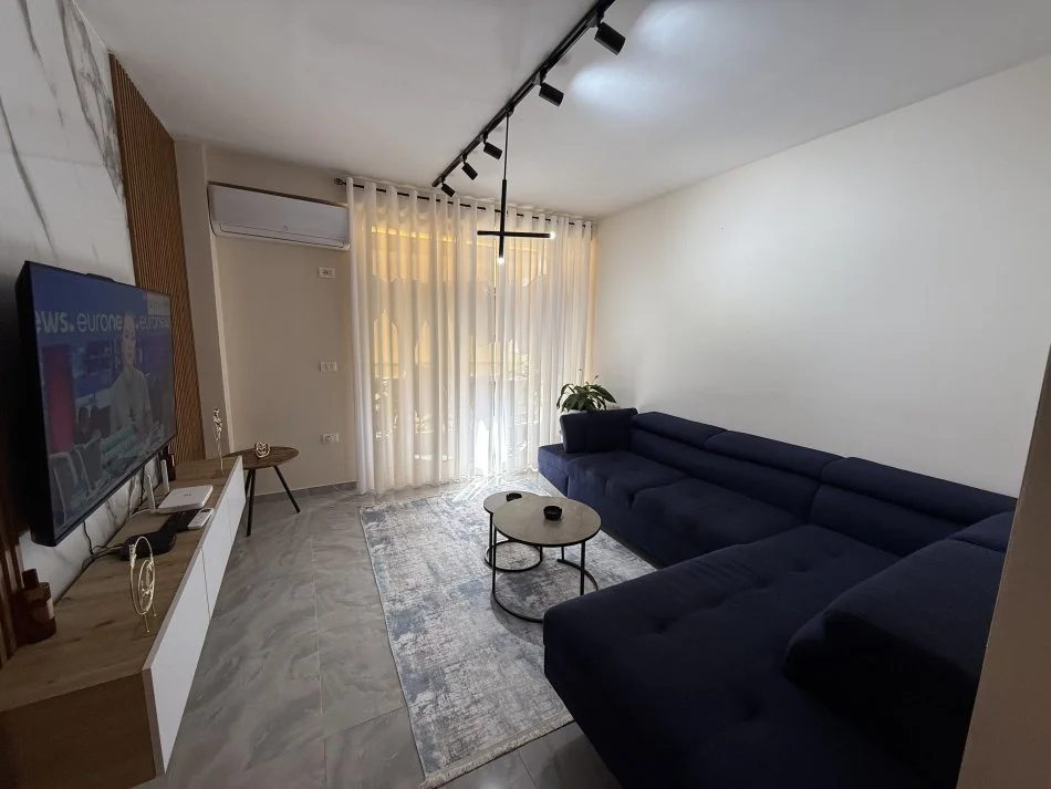 Tirane, shitet apartament 2+1+Ballkon Kati 1, 75 m² 110.000 € (Kompleksi Tom Doshi, Shkozë)