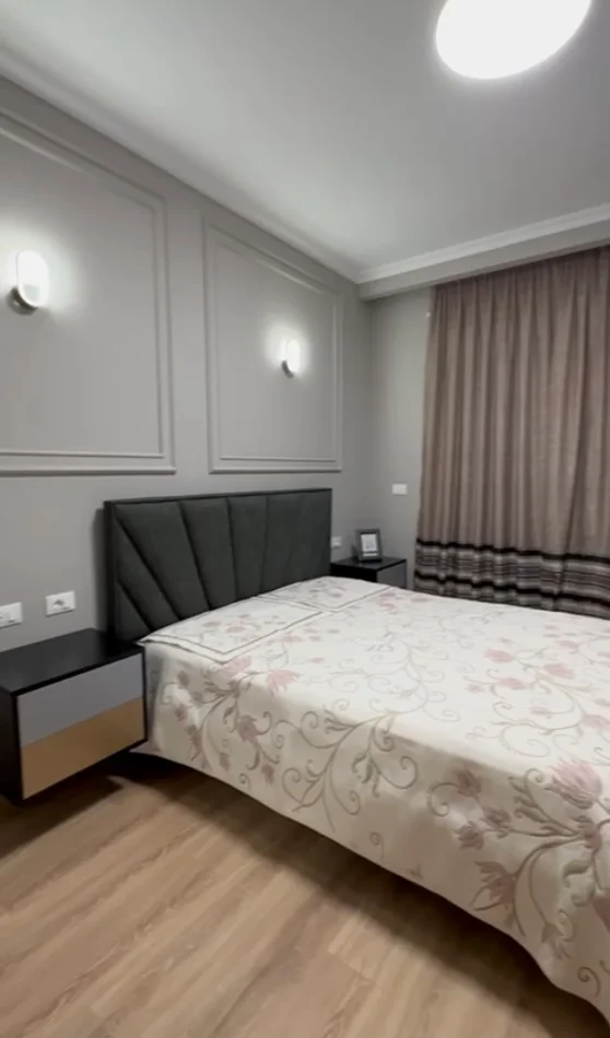 Tirane, jepet me qera apartament 1+1 Kati 2, 75 m² 700 € (Zogu i Zi ,Kompleksi Foleja e Gjelber)
