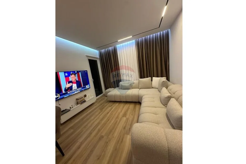 Tirane, shitet 2+1 , 96 m² 145.000 € (Univers City)