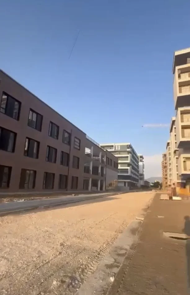 Tirane, shitet apartament 2+1 Kati 1, 91 m² 82.300 € (Prane QTU)