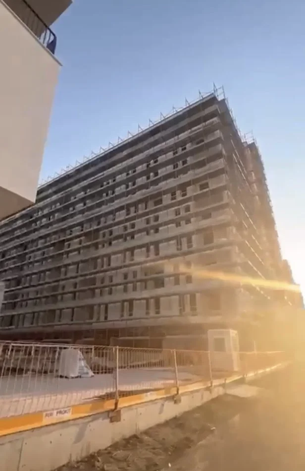 Tirane, shitet apartament 2+1 Kati 1, 91 m² 82.300 € (Prane QTU)