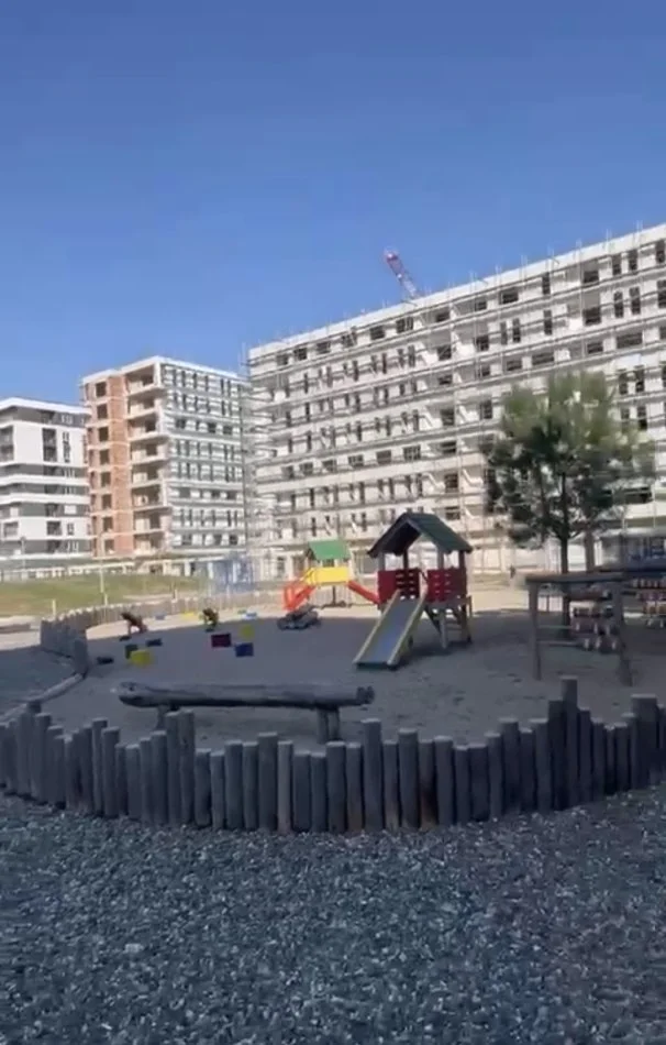 Tirane, shitet apartament 3+1 Kati 2, 99 m² 89.500 € (Prane QTU)