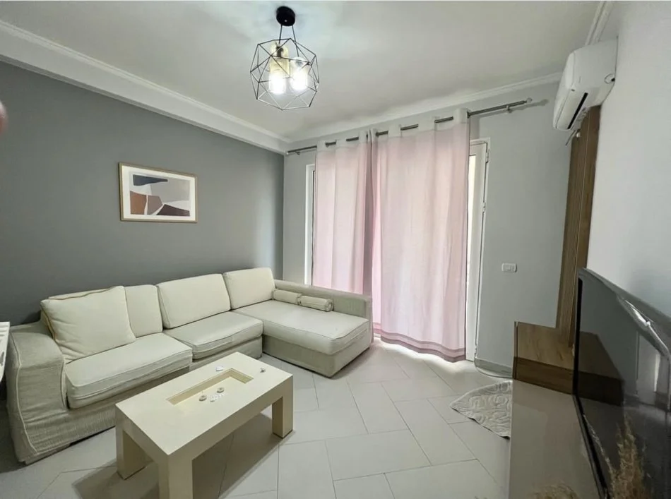 Tirane, shitet apartament 2+1+2Tualete+Ballkon Kati 2, 86 m² 160.000 € (Rruga e Zallit)