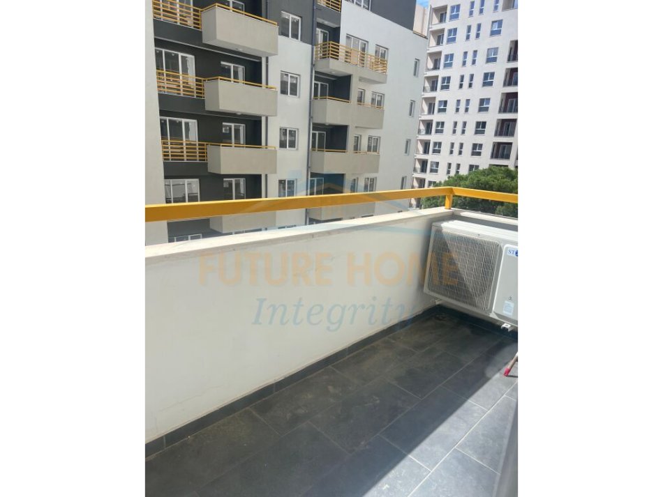 Tirane, jepet me qera apartament 1+1 Kati 4, 70 m² 600 € (Dritan Hoxha)